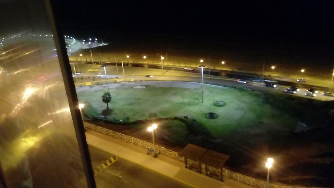 Blue Coast Lima Private Rooms Ngoại thất bức ảnh
